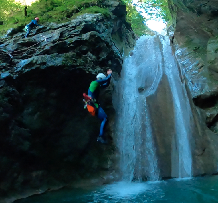 Saut canyon du Versoud All in Canyon Cascade du Versoud